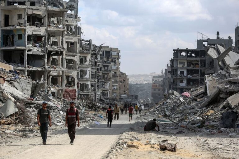 Gaza, identificati i corpi di due ostaggi restituiti da Hamas. Netanyahu: “Chi ci attacca pagherà a caro prezzo”