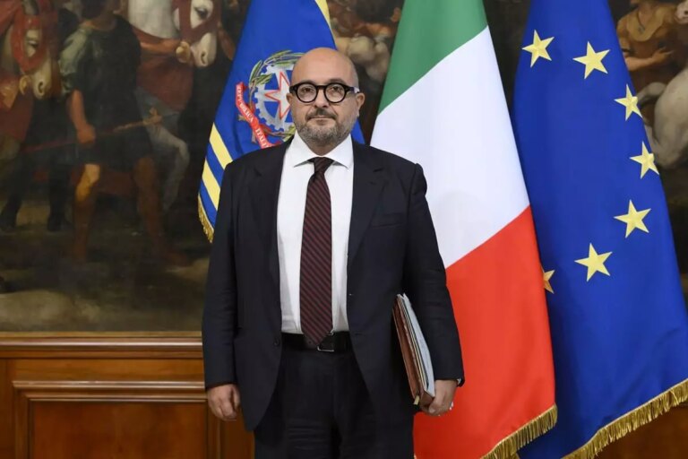 Regionali in Campania, Sangiuliano annuncia “Sarò capolista di Fratelli d’Italia”