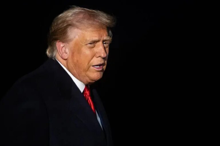 Trump, il tic-tac costante di una bomba pronta ad esplodere