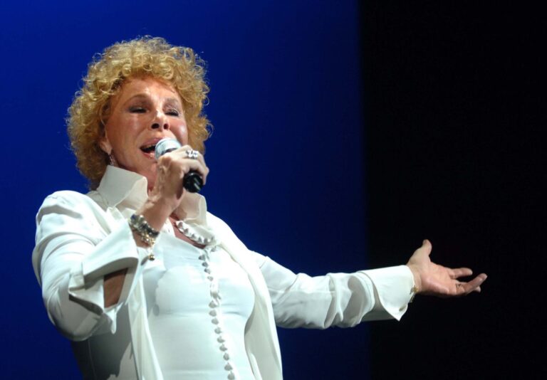 A trent’anni dalla prima pubblicazione torna “Sheherazade” di Ornella Vanoni