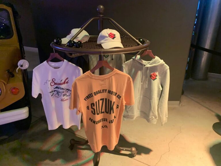 Suzuki lancia a Eicma una nuova collezione di abbigliamento di qualità