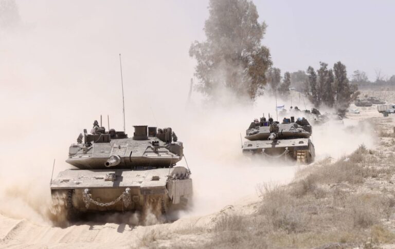 I miliziani di Hamas sparano contro l’Idf, Netanyahu ordina massicci raid immediati su Gaza. Vance “Piccole schermaglie sono possibili”