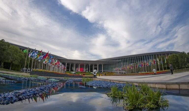 Cina: Shanghai si prepara ad accogliere ottava edizione CIIE (1)