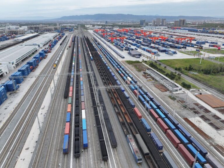 Cina-Europa: tra gennaio e ottobre Interporto Xi’an ha gestito oltre 5.000 treni merci (2)