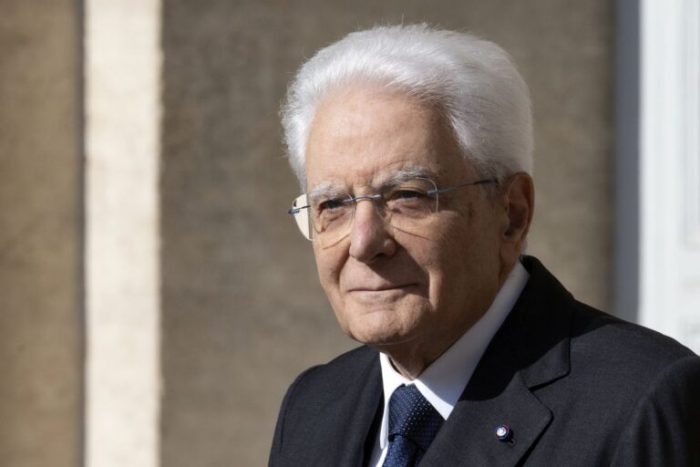 Mattarella “I giovani vengono messi in condizione di rischiare di essere in costante ritardo”