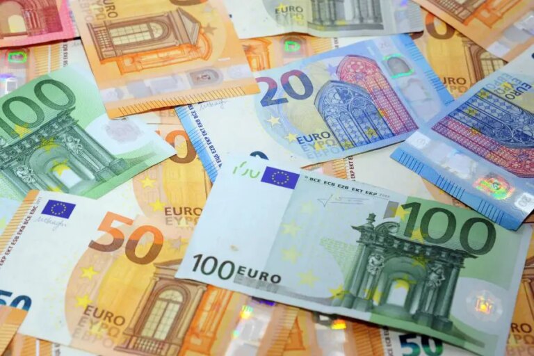 A settembre debito pubblico in calo di 400 milioni