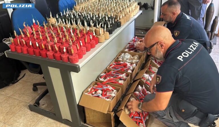 Sequestrati 1500 ordigni esplosivi spediti a Catania tramite corriere