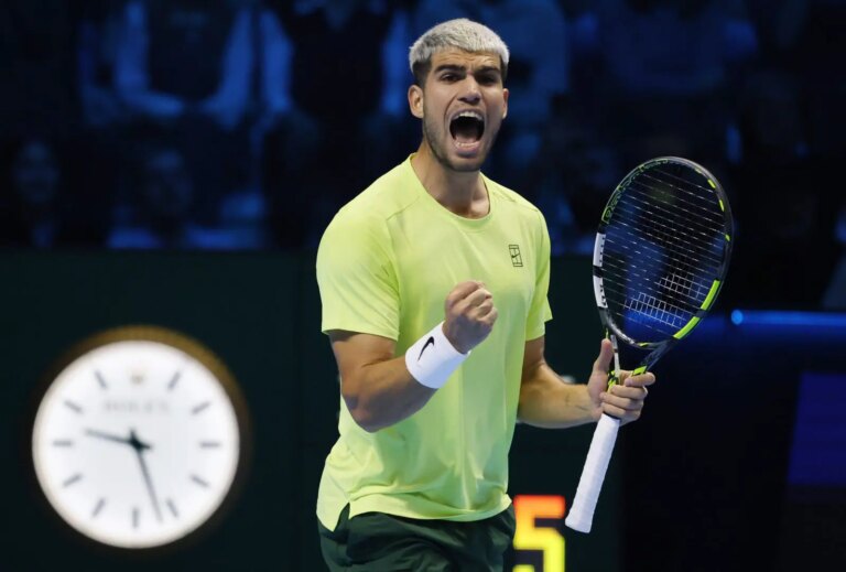 Atp Finals, troppo Alcaraz per Musetti: Lorenzo è eliminato, lo spagnolo rimane in vetta al ranking