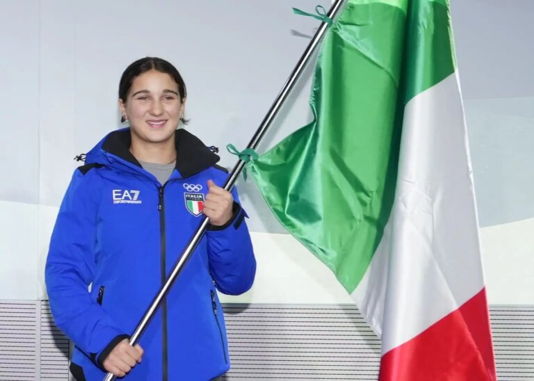 Lesione al crociato per la campionessa azzurra di freestyle Flora Tabanelli, si tenta il recupero per Milano-Cortina