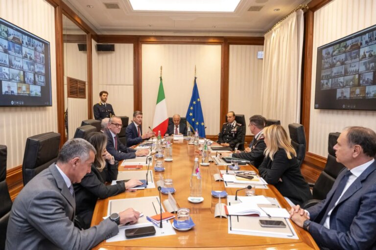 Vertice al Viminale per il contrasto alla violenza di genere e dell’immigrazione irregolare