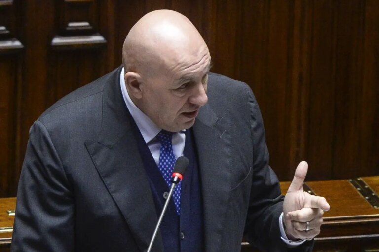 Crosetto “Rinnoviamo il ricordo dei caduti con gratitudine custodendone la memoria”