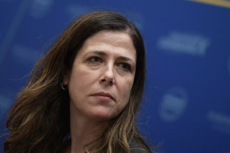 Todde “L’acqua è un diritto fondamentale e un bene di tutti, deve restare pubblica”