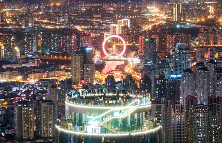 Cina: aperta al pubblico la piattaforma panoramica Jinwan Yunding a Tianjin (3)