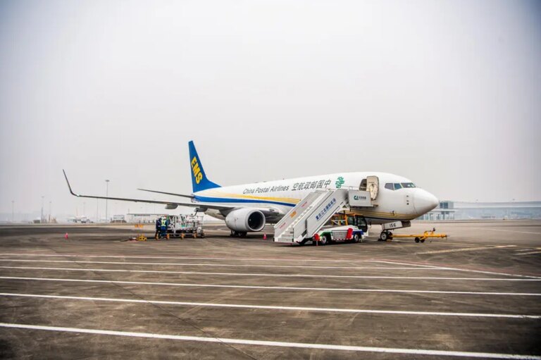 Cina: inaugurata rotta aerea cargo Chongqing-Yangon (2)