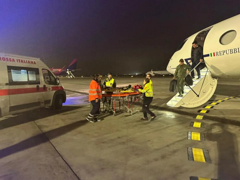 Aeronautica Militare, trasporto sanitario d’urgenza da Reggio Calabria a Bologna per un 66enne