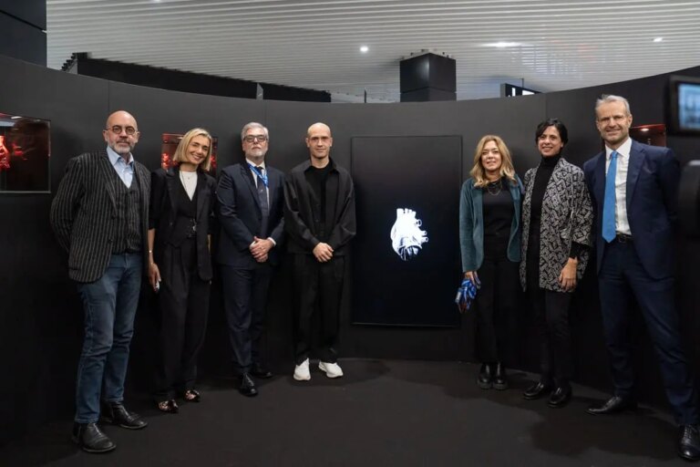 L’arte all’aeroporto di Roma Fiumicino con l’opera di Jago “Apparato Circolatorio”