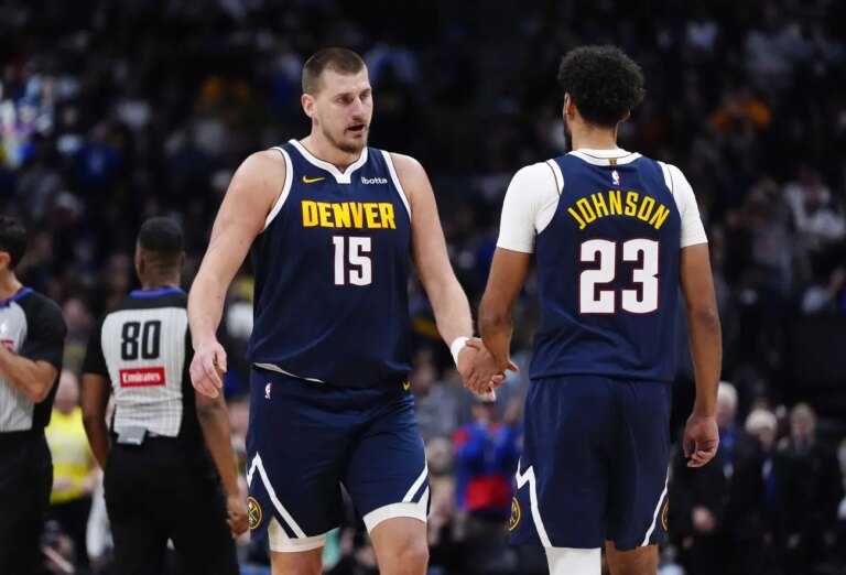 Denver piega Houston con un super Jokic, Detroit sbanca Boston