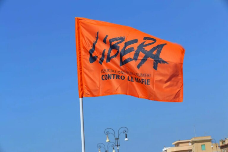 Libera, censite 96 inchieste per corruzione nei primi 11 mesi del 2025. Nel 2024 erano 48