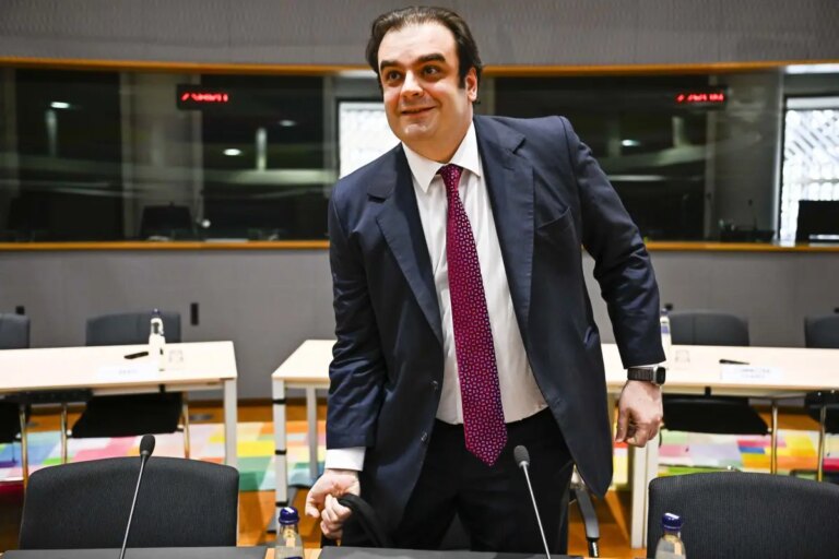 Il greco Kyriakos Pierrakakis eletto presidente dell’Eurogruppo