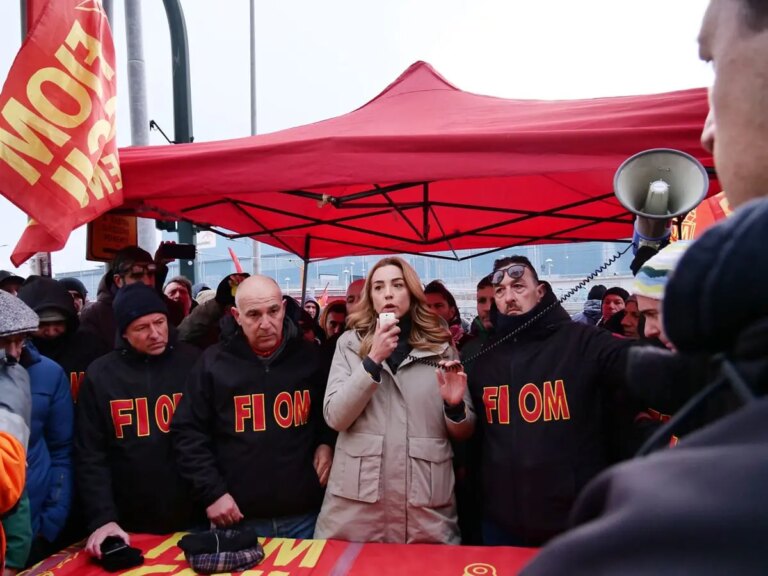 Ex Ilva, Salis “Lo Stato entri nella gara ed eviti la guerra tra poli del Nord e Taranto”