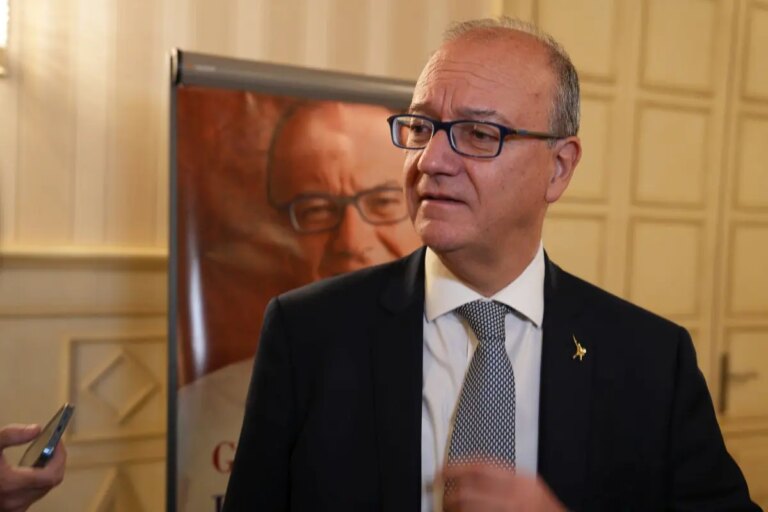 Valditara “Le scuole non sono e non dovranno mai essere dei luoghi di indottrinamento e propaganda politica”