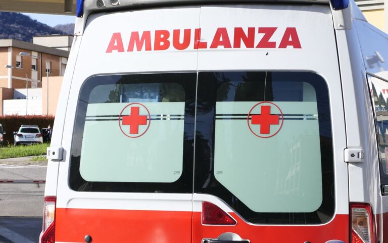 Tragedia a Fano, morti due paracadutisti