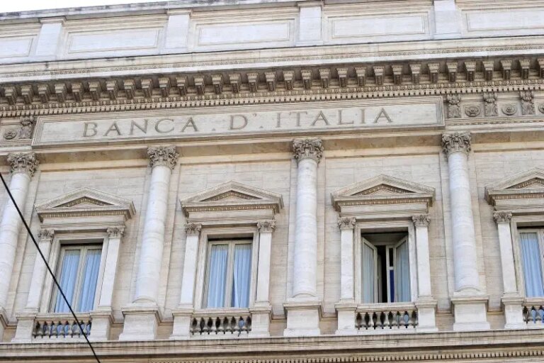 Bankitalia, ad ottobre il debito pubblico è in aumento a 3.131,7 miliardi
