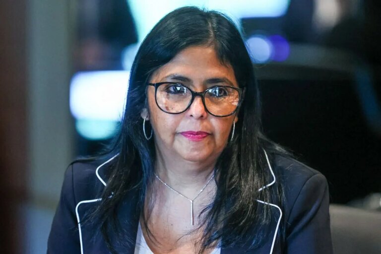 Venezuela, Delcy Rodriguez a Trump “Lavoriamo insieme per la pace e il dialogo”