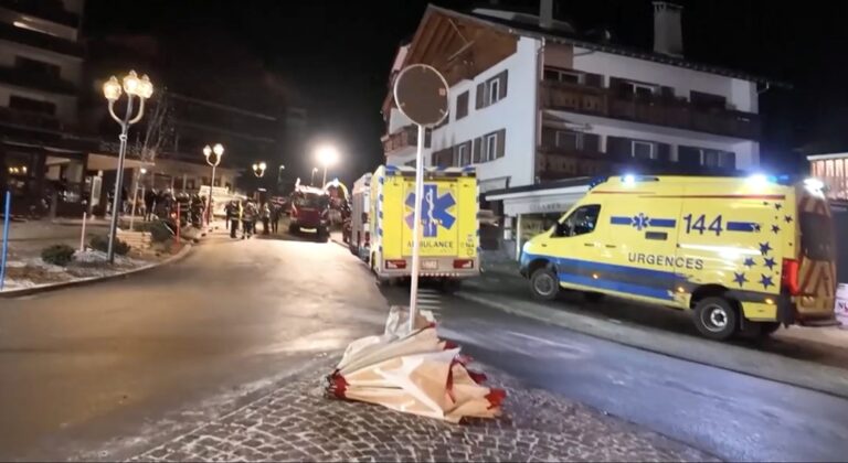 Strage di Capodanno a Crans Montana, almeno 47 morti e 115 feriti. Tajani “Una quindicina di italiani ricoverati e altrettanti dispersi”