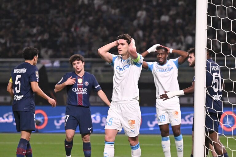 Il Psg vince la Supercoppa di Francia ai rigori, il Marsiglia di De Zerbi beffato al 95′