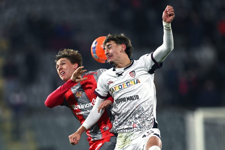 Il Cagliari riacciuffa la Cremonese: da 2-0 a 2-2