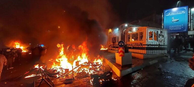 Iran, ONG “51 manifestanti uccisi in 13 giorni di proteste”