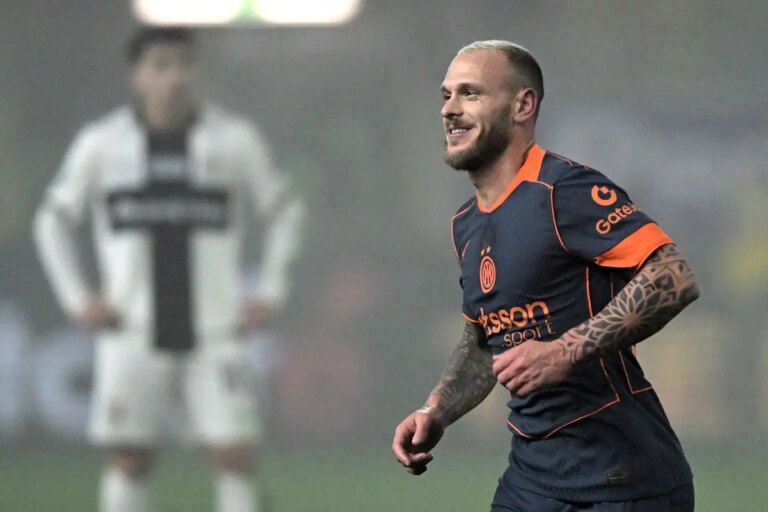 L’Inter non sbaglia nella nebbia di Parma, 0-2 firmato Dimarco e Thuram
