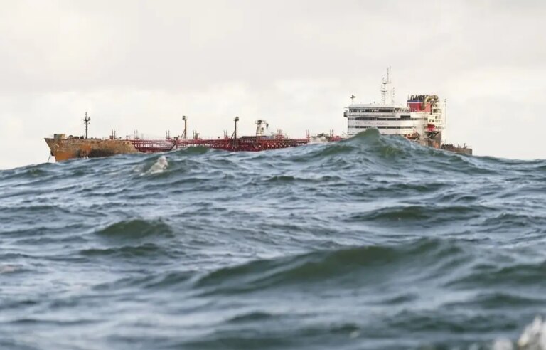 Gli Stati Uniti sequestrano due petroliere legate al Venezuela. Stop alla russa “Marinera” nell’Atlantico e alla “Sophia” nei Caraibi