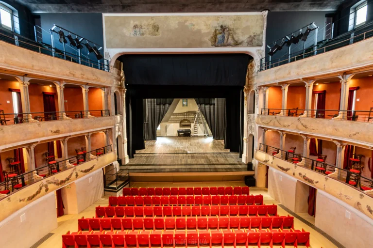 Al Teatro civico di Schio “Illusioni o speranze” di una generazione